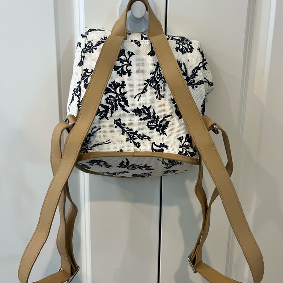 Vera Bradley women’s straw mini backpack purse in adrift coral blue - Picture 5 of 7